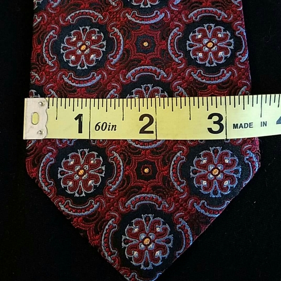 Jos A Bank Signature Old Collection Red Tie - Picture 3 of 4